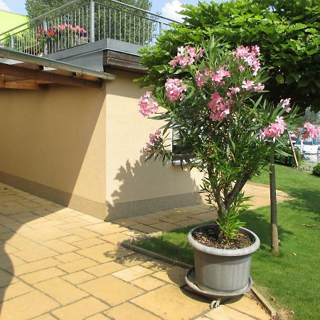 Ferienwohnung Rohrwallinsel Koepenick Berlino Esterno foto
