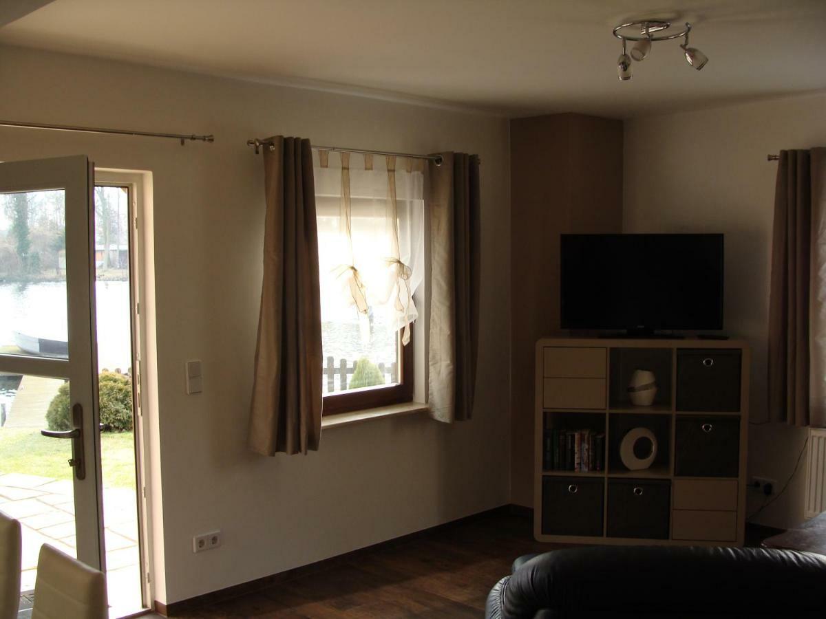 Ferienwohnung Rohrwallinsel Koepenick Berlino Esterno foto